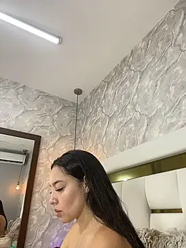 Snapshot of MiaFarkash chatting on 12.03.25 MiaFarkash online show from 12.03.25