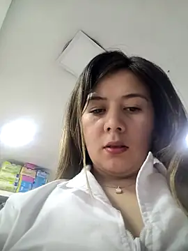 Sophie del Castillo online show from 11.30.25