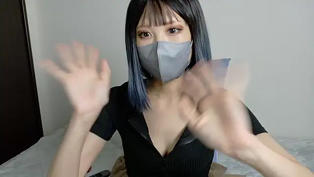 sarina at online show from 09.12.25