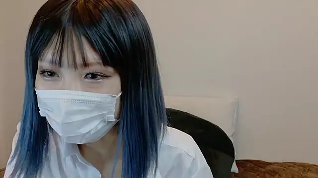 sarina at online show from 12.04.25