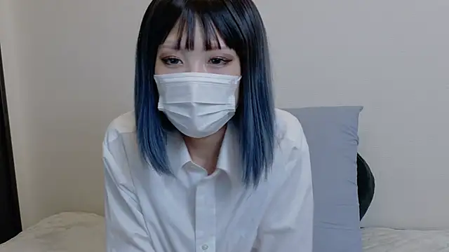 sarina at online show from 04.25.26