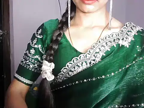 ROSE GOLDE online show from 02.05.26