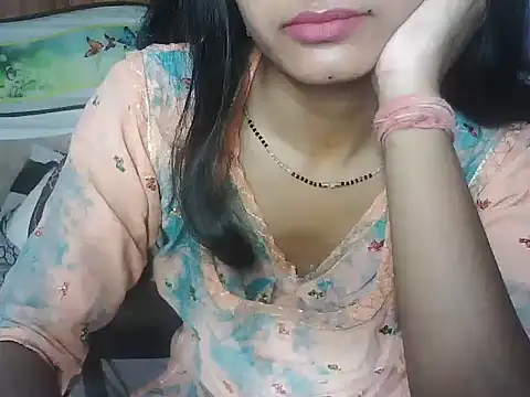 ROSE GOLDE online show from 05.18.26