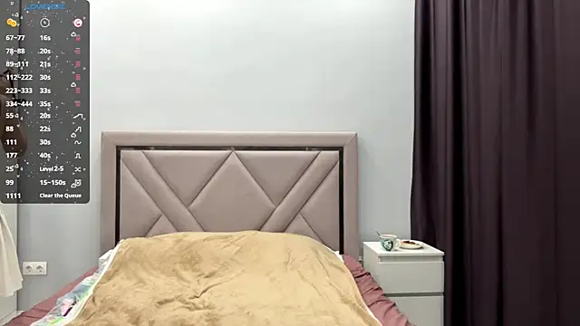 Snapshot of Wow_Akemi chatting on 10.21.25 Wow Akemi online show from 10.21.25