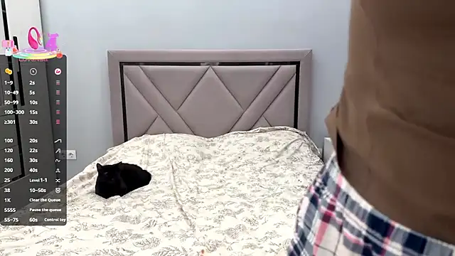 Wow Akemi online show from 02.10.26