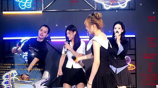 EYgirl222 online show from 10.07.25