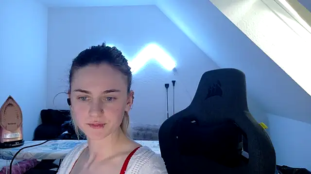 Melly4You online show from 05.17.26