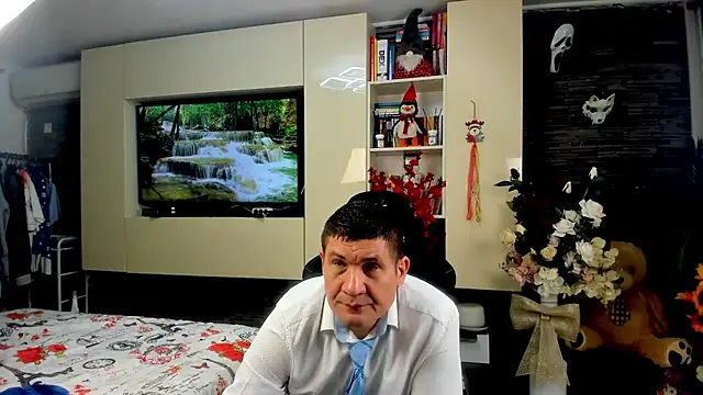 SpartacusDaddy48 online show from 04.18.26