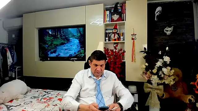 SpartacusDaddy48 online show from 04.19.26