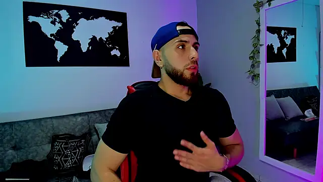 Maximo Wolff online show from 11.26.25