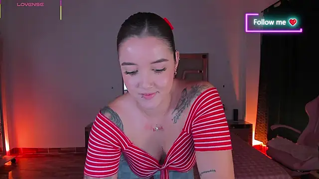 lunaarose online show from 04.24.26