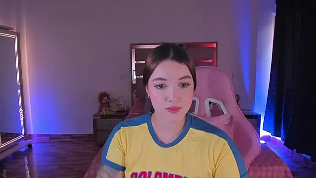 lunaarose online show from 06.17.26