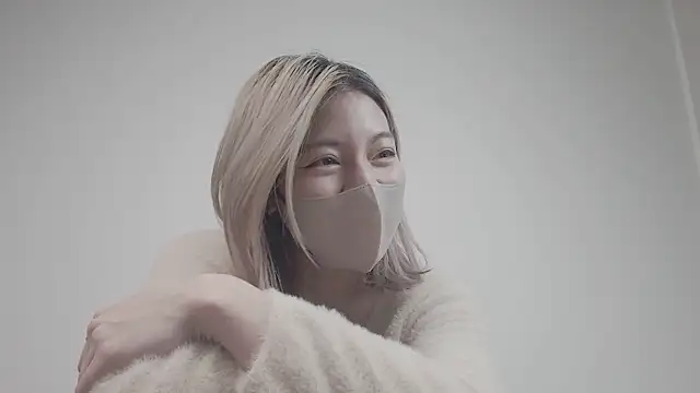 Snapshot of Rin0420 chatting on 12.21.25 Rin0420 online show from 12.21.25