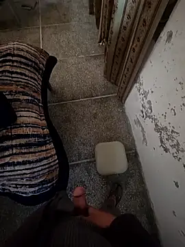 Snapshot of desir3dlund chatting on 01.18.26 desir3dlund online show from 01.18.26