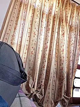 Snapshot of desir3dlund chatting on 03.08.26 desir3dlund online show from 03.08.26