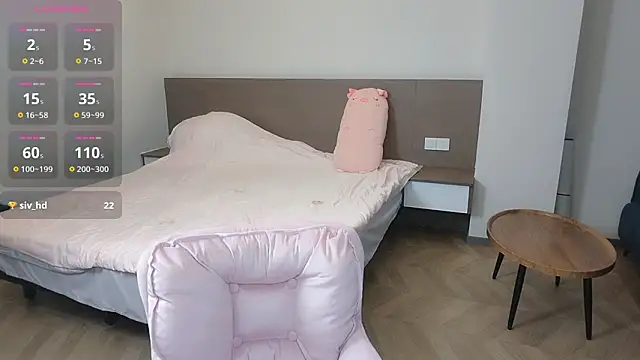 Snapshot of nini_a chatting on 11.04.25 nini a online show from 11.04.25