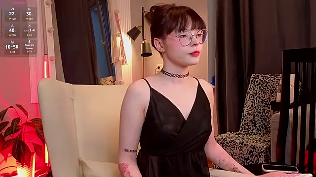 Snapshot of Misa_Perfect chatting on 12.03.25 Misa Perfect online show from 12.03.25