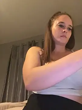 Snapshot of LollyLove_ chatting on 10.11.25 LollyLove online show from 10.11.25