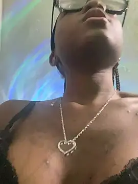 Snapshot of HennessyBaby21 chatting on 03.14.26 HennessyBaby21 online show from 03.14.26