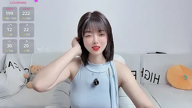 uikyy1 online show from 10.15.25