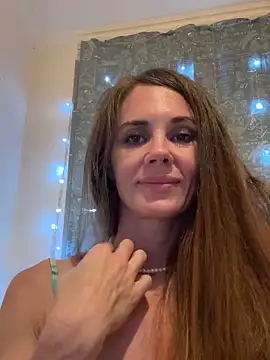 LucieMack online show from 09.09.25