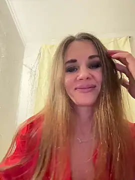 LucieMack online show from 12.19.25