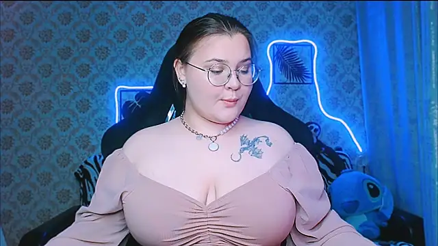 InLoveWithLife26 online show from 09.15.25