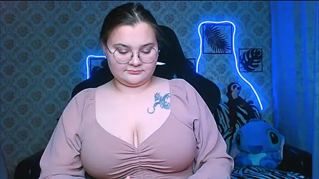 InLoveWithLife26 online show from 10.10.25