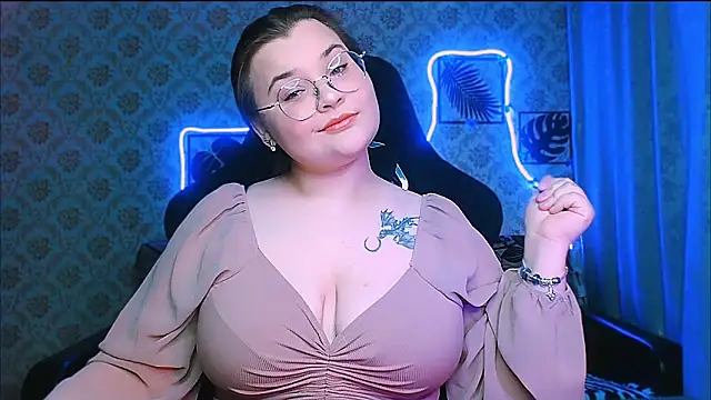 InLoveWithLife26 online show from 02.14.26