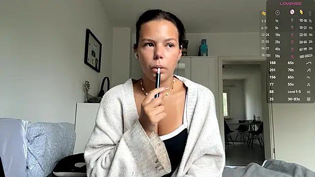 MaydaCornwall online show from 09.30.25