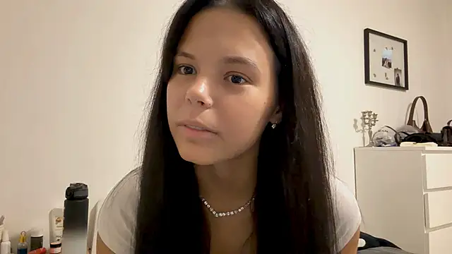 MaydaCornwall online show from 12.02.25