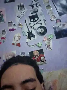 Snapshot of HitShelf chatting on 12.16.25 HitShelf online show from 12.16.25