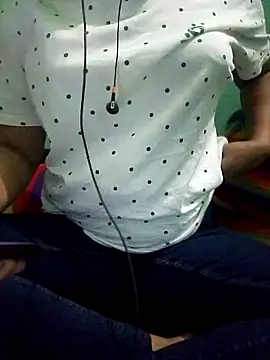 Snapshot of Maria_Mahi chatting on 10.07.25 Maria Mahi online show from 10.07.25