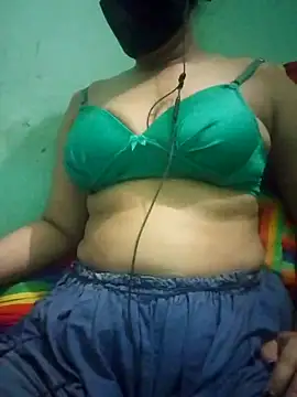 Snapshot of Maria_Mahi chatting on 10.12.25 Maria Mahi online show from 10.12.25