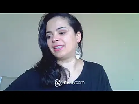 Snapshot of ITALIANASISIXX chatting on 02.20.25 ITALIANASISIXX online show from 02.20.25