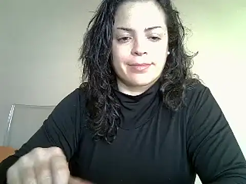 Snapshot of ITALIANASISIXX chatting on 02.21.25 ITALIANASISIXX online show from 02.21.25