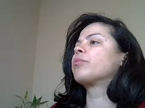 Snapshot of ITALIANASISIXX chatting on 03.08.25 ITALIANASISIXX online show from 03.08.25