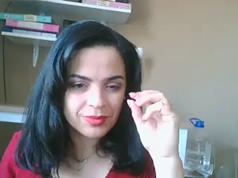 Snapshot of ITALIANASISIXX chatting on 11.25.25 ITALIANASISIXX online show from 11.25.25