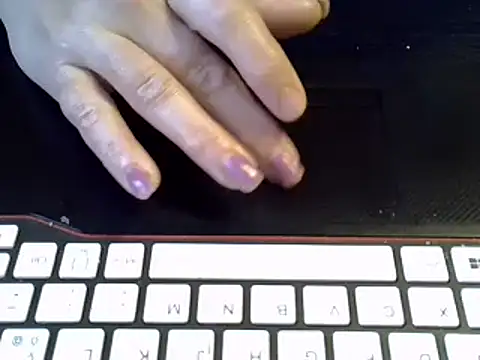 Snapshot of ITALIANASISIXX chatting on 12.18.25 ITALIANASISIXX online show from 12.18.25