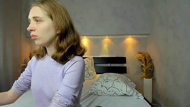Snapshot of Camilla_Kelly chatting on 09.28.25 Camilla Kelly online show from 09.28.25