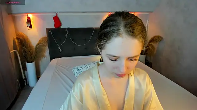 Camilla Kelly online show from 02.12.26