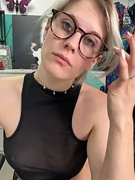 TheRealJessyLey online show from 04.27.26