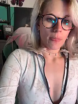 TheRealJessyLey online show from 05.12.26