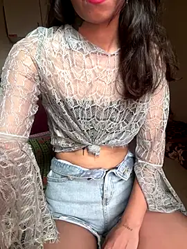 Snapshot of _Maya_zaidi_ chatting on 10.15.25 Maya zaidi online show from 10.15.25