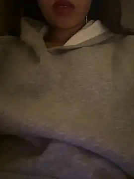 Snapshot of _Maya_zaidi_ chatting on 11.04.25 Maya zaidi online show from 11.04.25