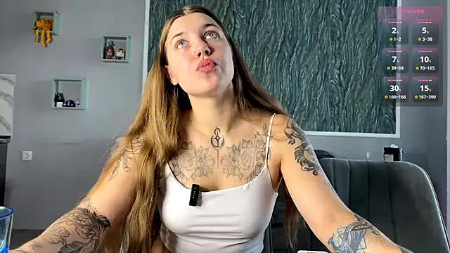 Snapshot of VelvetMiley chatting on 08.05.26 VelvetMiley online show from 08.05.26