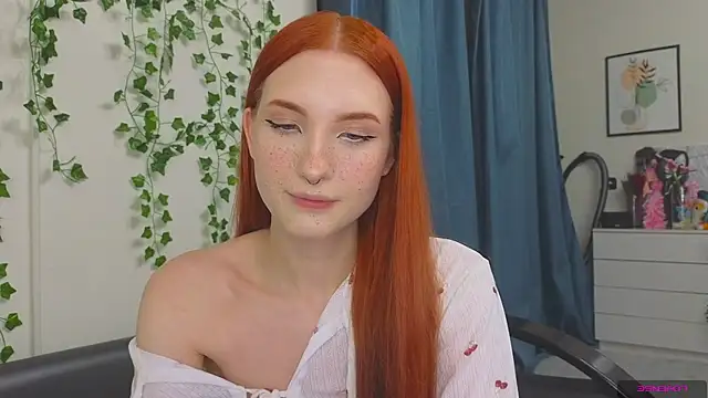 Snapshot of Olivia_Rid_ chatting on 11.25.25 Olivia Rid online show from 11.25.25