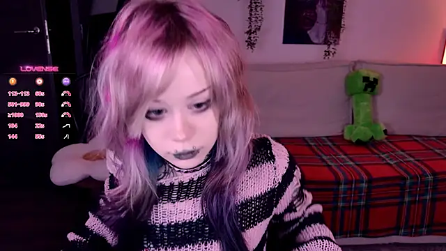 Lollyshy online show from 11.16.25