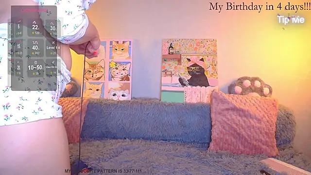 Elizabeth Kitty  online show from 12.18.25