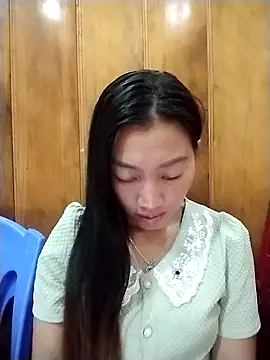 Snapshot of PhienPhien chatting on 09.16.25 PhienPhien online show from 09.16.25